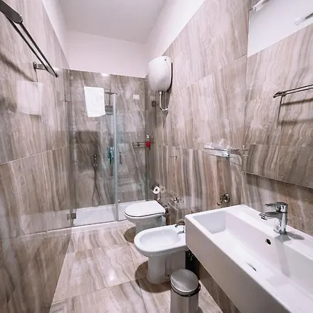 Otel Neapolitantrips 4*