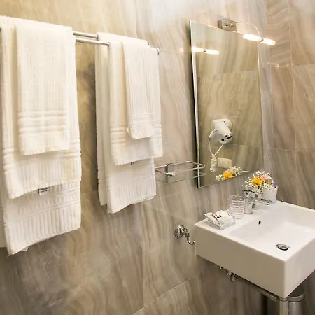 Otel Neapolitantrips Napoli