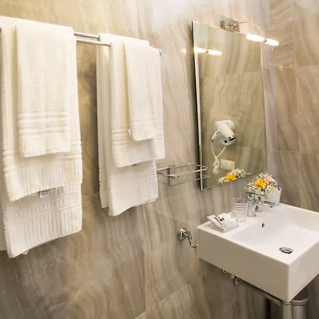 Hotel Neapolitantrips 4*