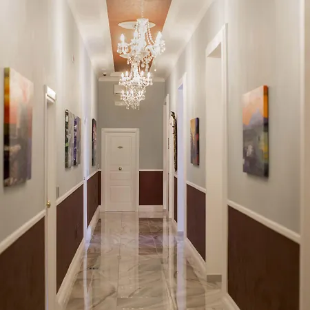 Neapolitantrips Hotel 4*