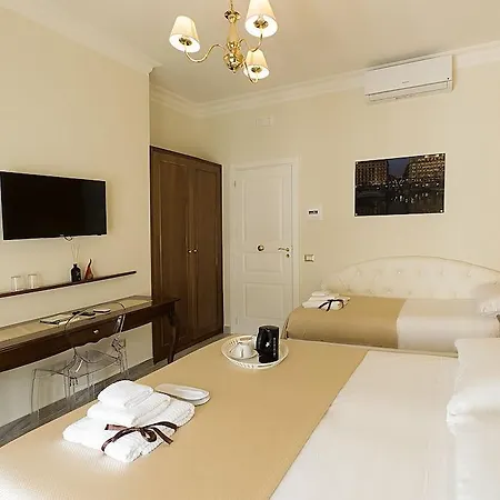 Neapolitantrips 4* Naples