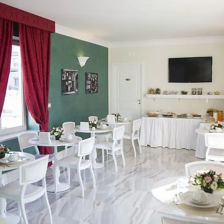 Neapolitantrips Otel