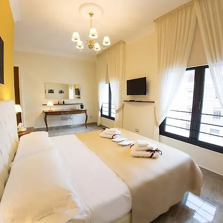Otel Neapolitantrips
